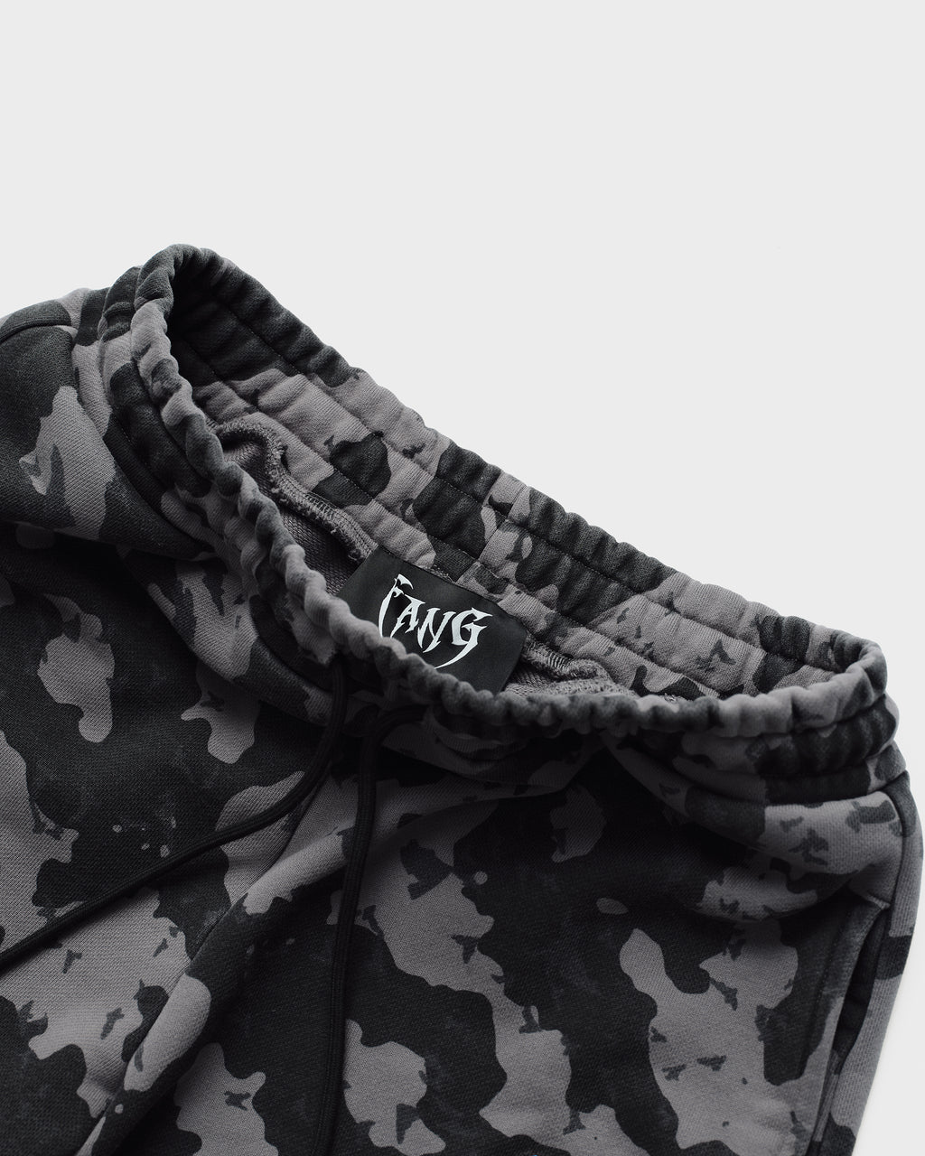 NOCTURNE CAMO SWEATPANTS