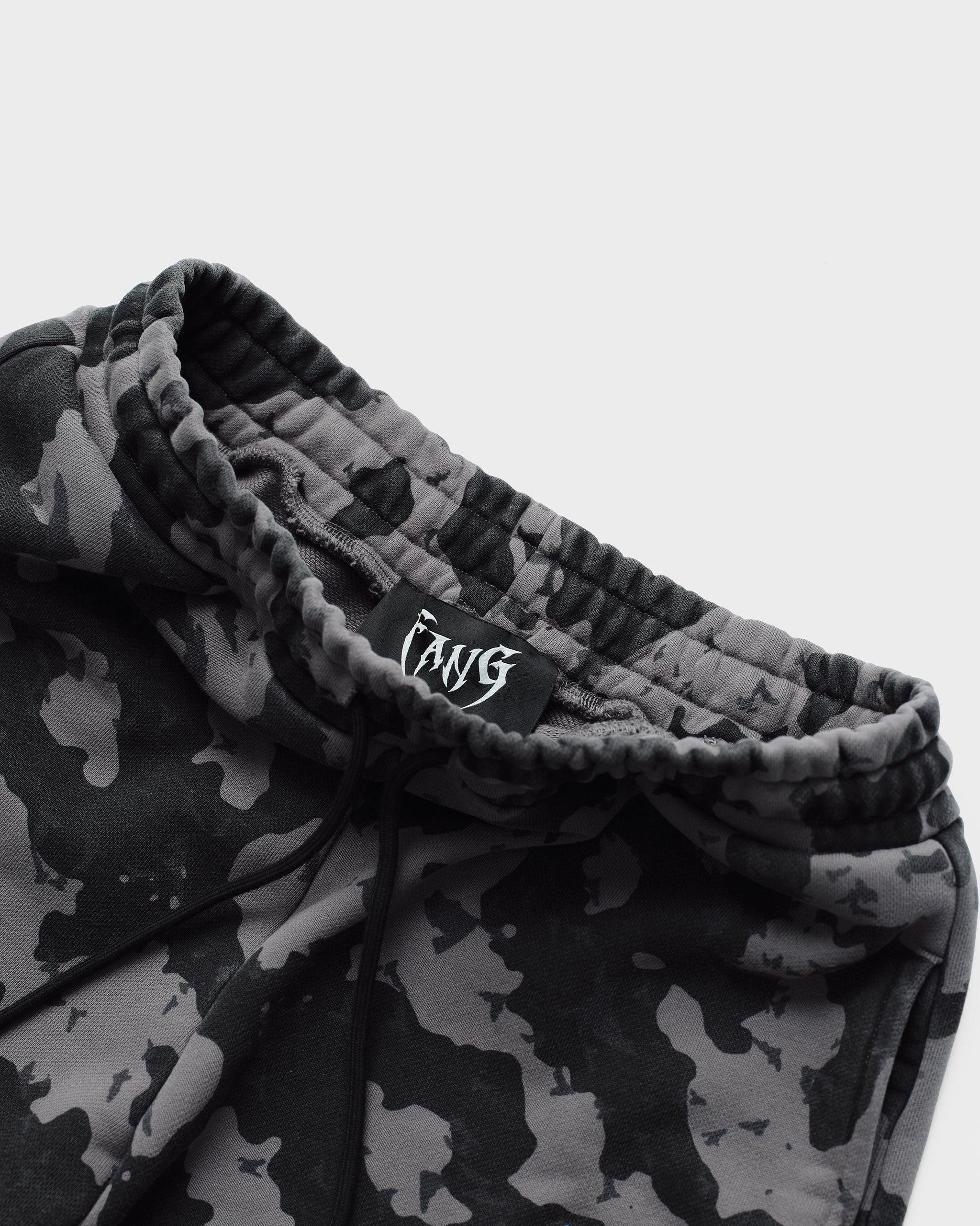 NOCTURNE CAMO SWEATPANTS